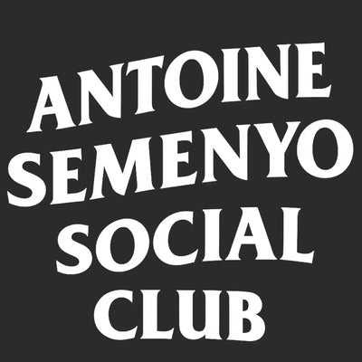 Antoine Semenyo Logo Kids Hoodie – close-up detail shot of the Antoine Semenyo Players Couture logo design