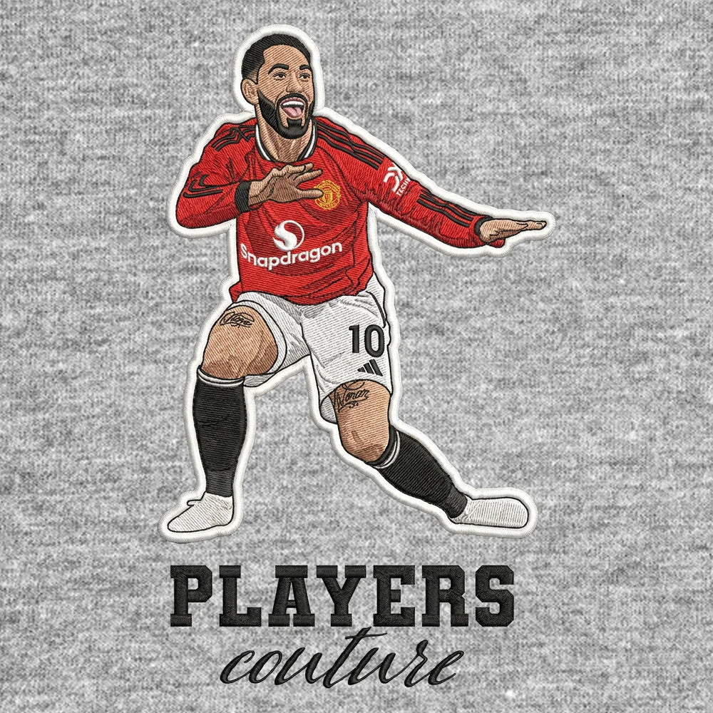 Matheus Cunha Badge Men's Hoodie – black close-up detail shot of the Matheus Cunha Players Couture logo design