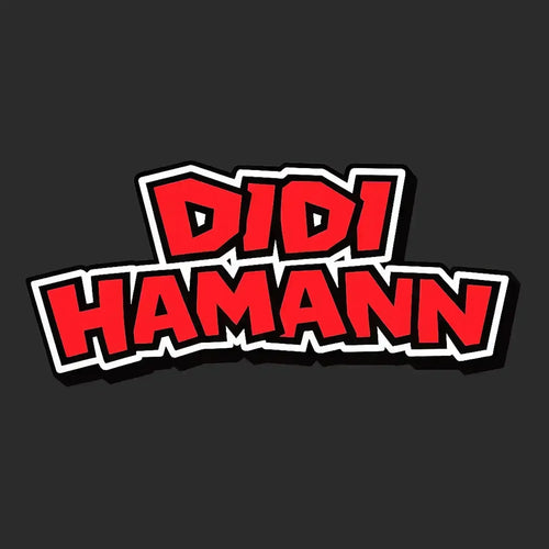 Didi Hamann Logo Men's T-Shirt – black close-up detail shot of the Didi Hamann Players Couture logo design