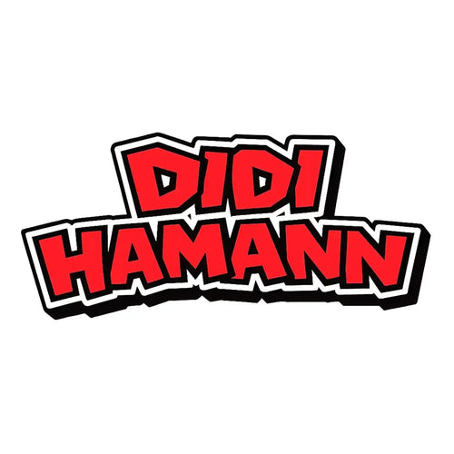 Didi Hamann Logo Men's T-Shirt – white close-up detail shot of the Didi Hamann Players Couture logo design