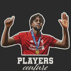 Divock Origi Badge Men's T-Shirt – black close-up detail shot of the Divock Origi Players Couture logo design