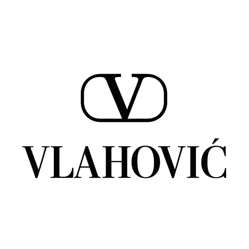 Dusan Vlahovic Logo Men's T-Shirt – white close-up detail shot of the Dusan Vlahovic Players Couture logo design