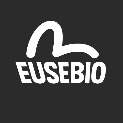 Eusebio Logo Men's T-Shirt – black close-up detail shot of the Eusebio Players Couture logo design