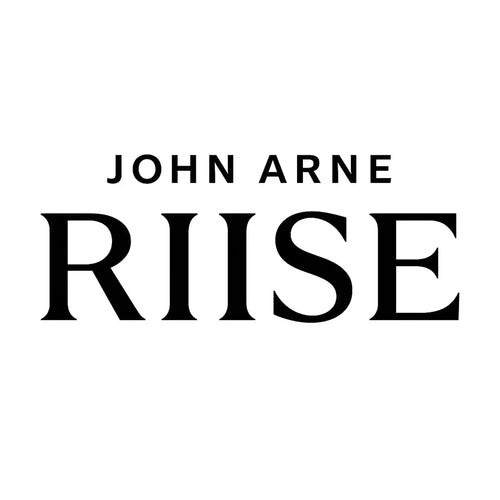 John Arne Riise Logo Men's T-Shirt – white close-up detail shot of the John Arne Riise Players Couture logo design