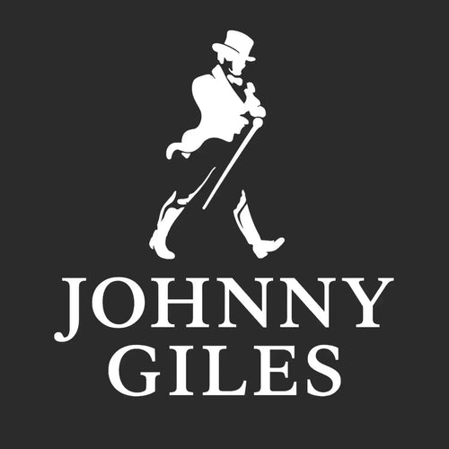 Johnny Giles Logo Men's T-Shirt – black close-up detail shot of the Johnny Giles Players Couture logo design