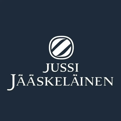 Jussi Jaaskelainen Logo Men's Hoodie – navy close-up detail shot of the Jussi Jaaskelainen Players Couture logo design