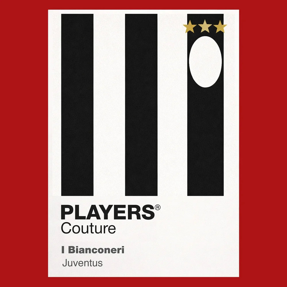 Juventus Classic Football Shirt Colours Frame Men's T-Shirt – red close-up detail shot of the Juventus Players Couture logo