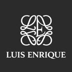 Luis Enrique Logo Men's T-Shirt – black close-up detail shot of the Luis Enrique Players Couture logo design