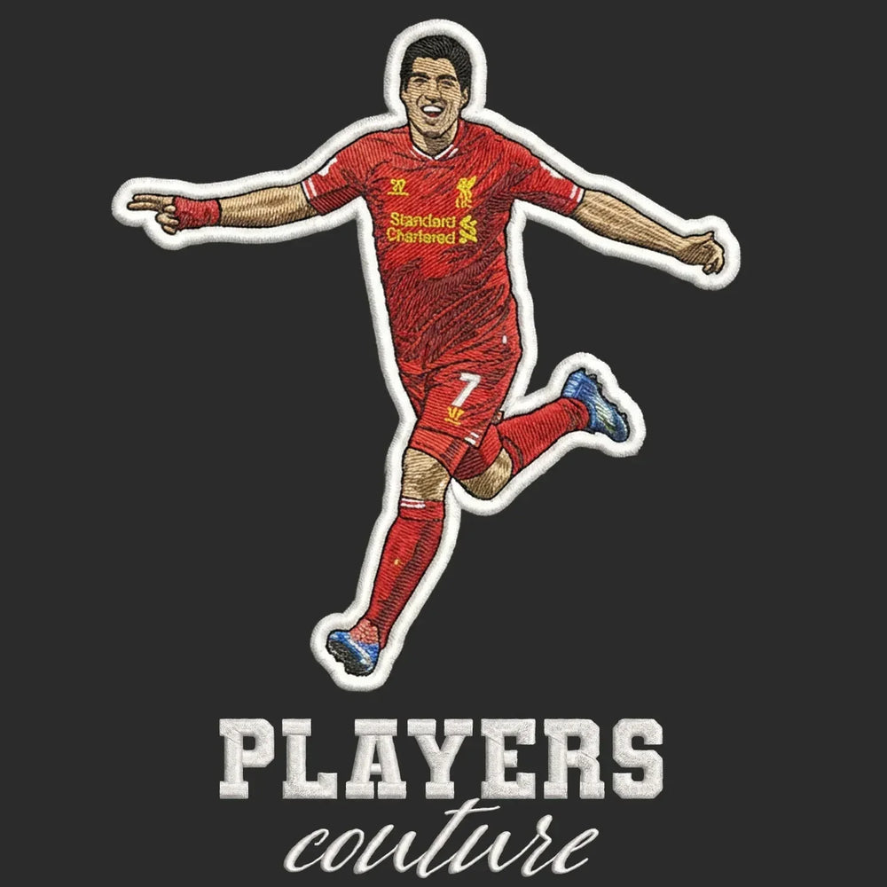 Luis Suarez Badge Men's T-Shirt – black close-up detail shot of the Luis Suarez Players Couture logo design