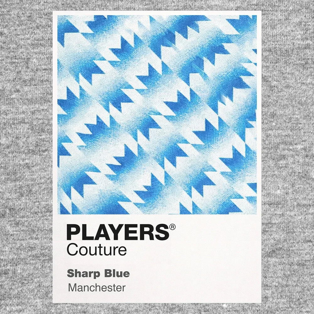 Manchester United Sharp Blue Classic Football Shirt Colours Frame Men's T-Shirt – blue close-up detail shot of the