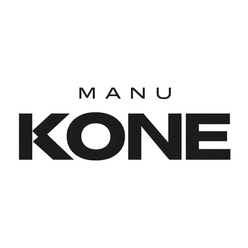 Manu Kone Logo Men's T-Shirt – white close-up detail shot of the Manu Kone Players Couture logo design