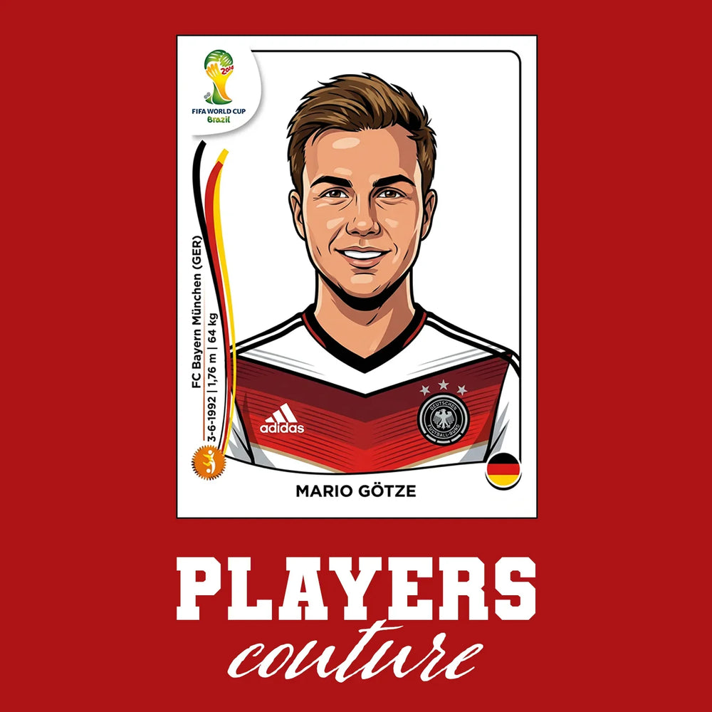 Mario Gotze World Cup Sticker Men's T-Shirt – red close-up detail shot of the Mario Gotze World Cup Players Couture logo