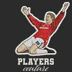 Ole Gunnar Solskjaer Badge Men's Hoodie – black close-up detail shot of the Ole Gunnar Solskjaer Players Couture logo design