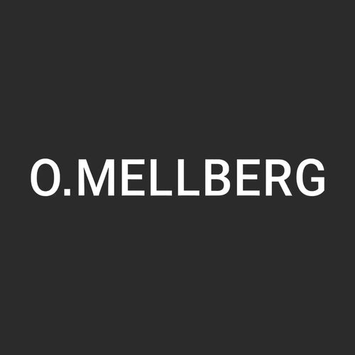 Olof Mellberg Logo Men's T-Shirt – black close-up detail shot of the Olof Mellberg Players Couture logo design