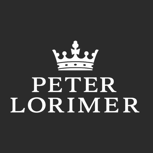 Peter Lorimer Logo Men's T-Shirt – black close-up detail shot of the Peter Lorimer Players Couture logo design