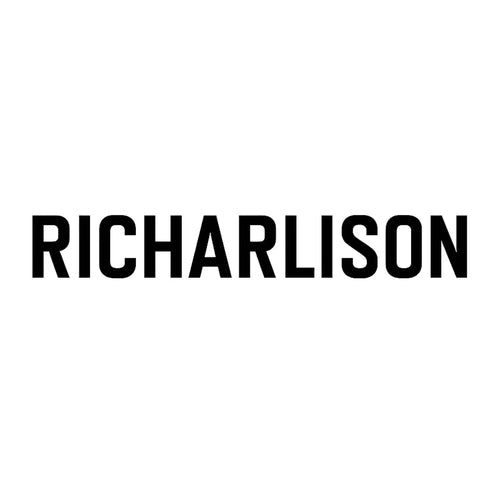 Richarlison Logo Men's T-Shirt – white close-up detail shot of the Richarlison Players Couture logo design