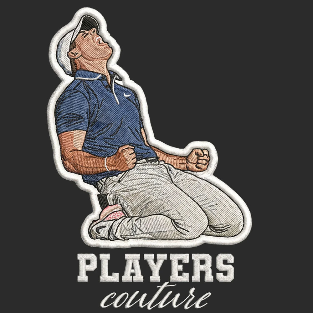 Rory McIlroy Badge Men's T-Shirt – black close-up detail shot of the Rory McIlroy Players Couture logo design
