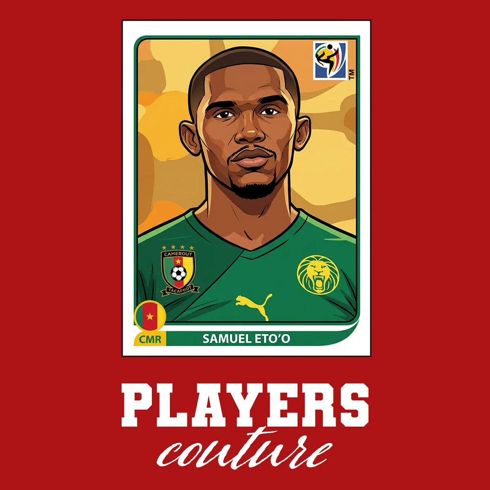 Samuel Eto'o World Cup Sticker Men's T-Shirt – red close-up detail shot of the Samuel Eto'o World Cup Players Couture logo