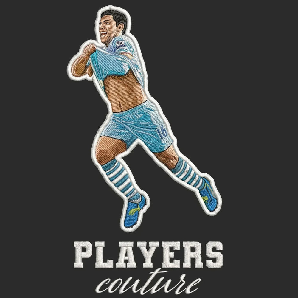 Sergio Aguero Badge Men's Hoodie – black close-up detail shot of the Sergio Aguero Players Couture logo design
