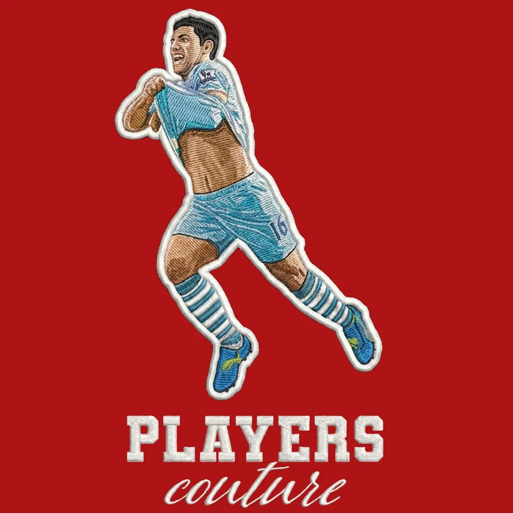 Sergio Aguero Badge Men's Hoodie – red close-up detail shot of the Sergio Aguero Players Couture logo design