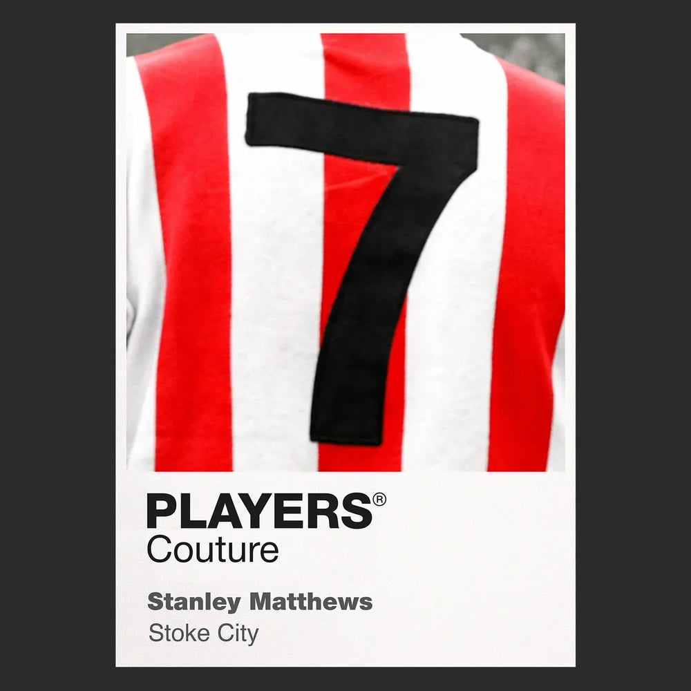 Stanley Matthews 7 Football Shirt Frame Men's Hoodie – black close-up detail shot of the Stanley Matthews 7 Football Players