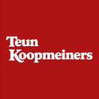 Teun Koopmeiners Logo Men's Hoodie – red close-up detail shot of the Teun Koopmeiners Players Couture logo design