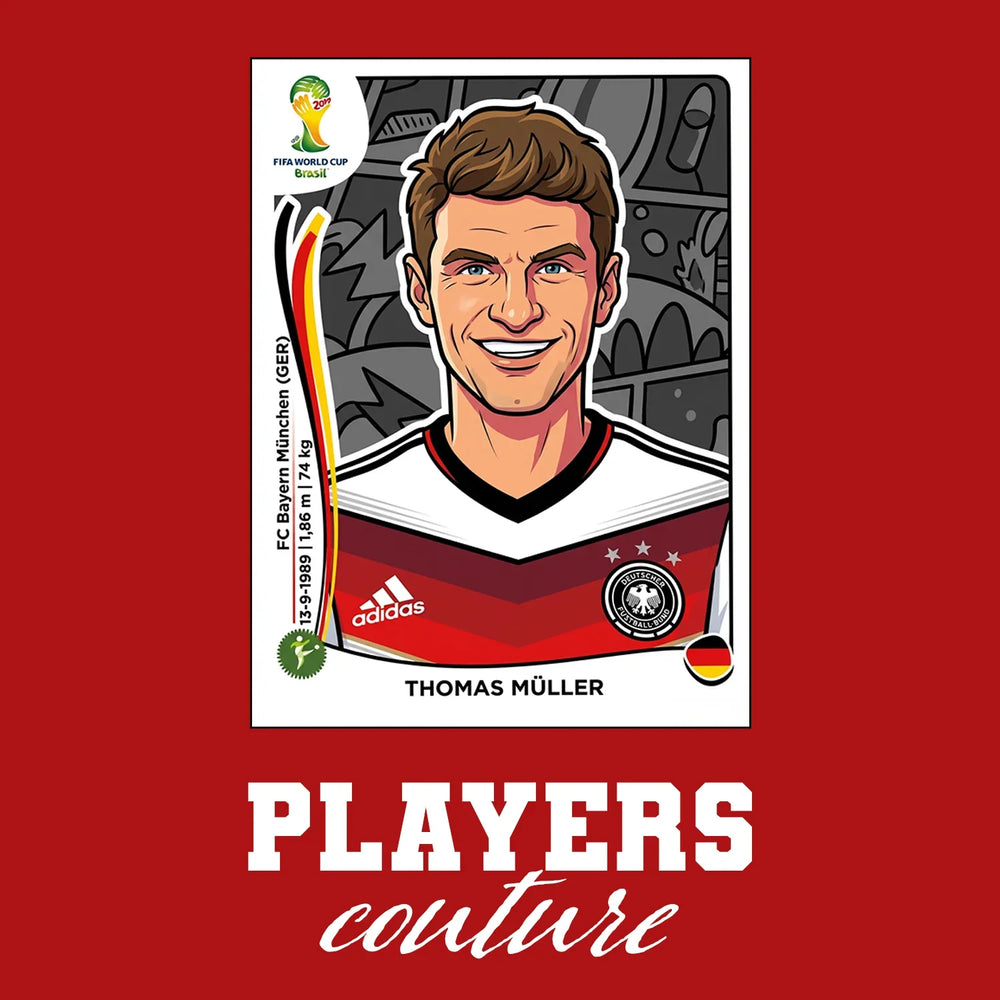 Thomas Muller World Cup Sticker Men's T-Shirt – red close-up detail shot of the Thomas Muller World Cup Players Couture logo