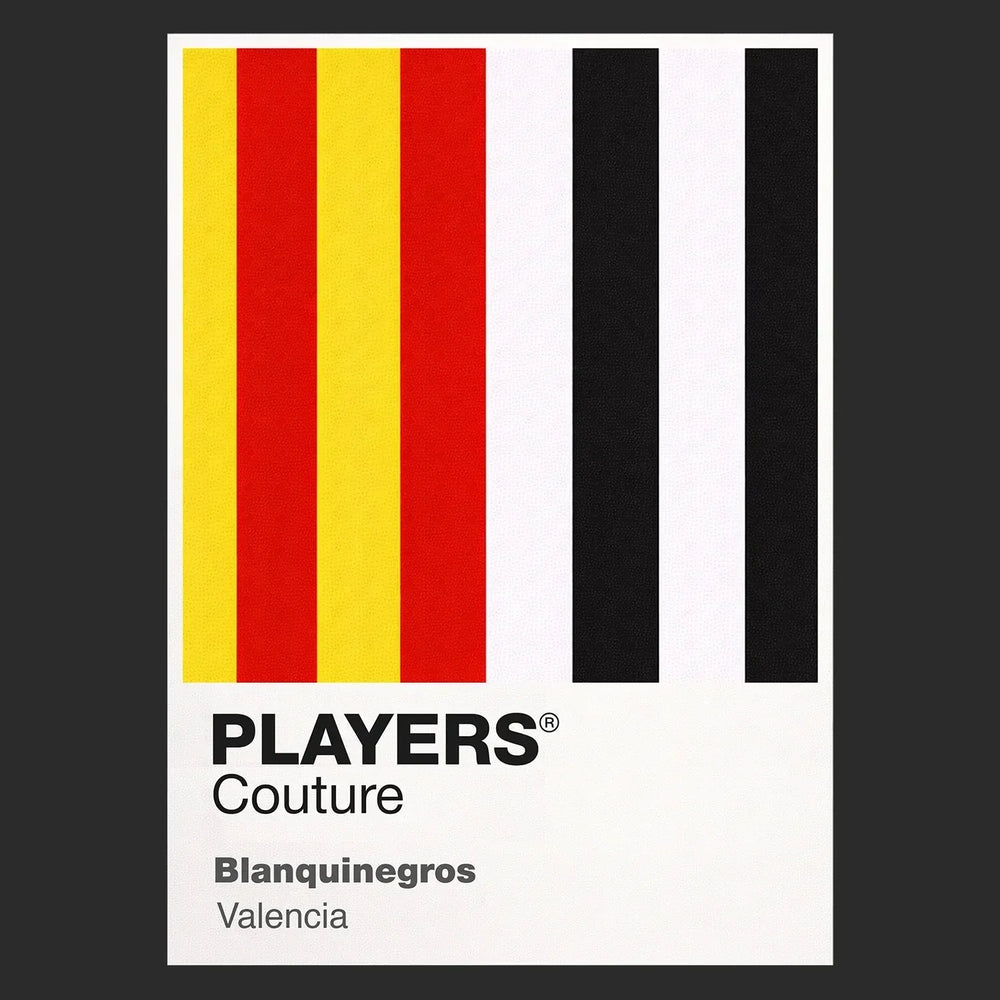 Valencia Classic Football Shirt Colours Frame Men's T-Shirt – black close-up detail shot of the Valencia Players Couture