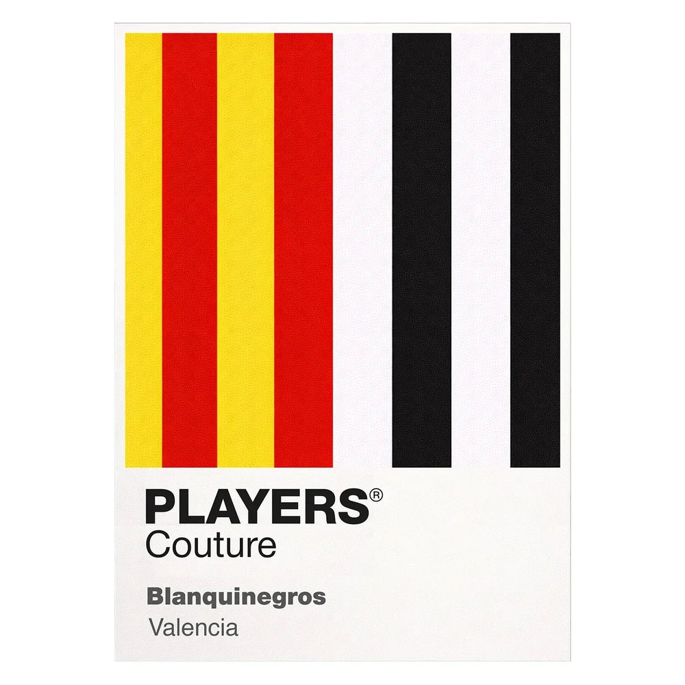 Valencia Classic Football Shirt Colours Frame Men's T-Shirt – white close-up detail shot of the Valencia Players Couture